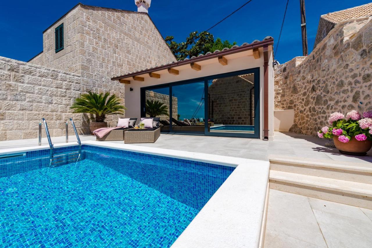 קאבטאט Villa Luigi With A Pool מראה חיצוני תמונה